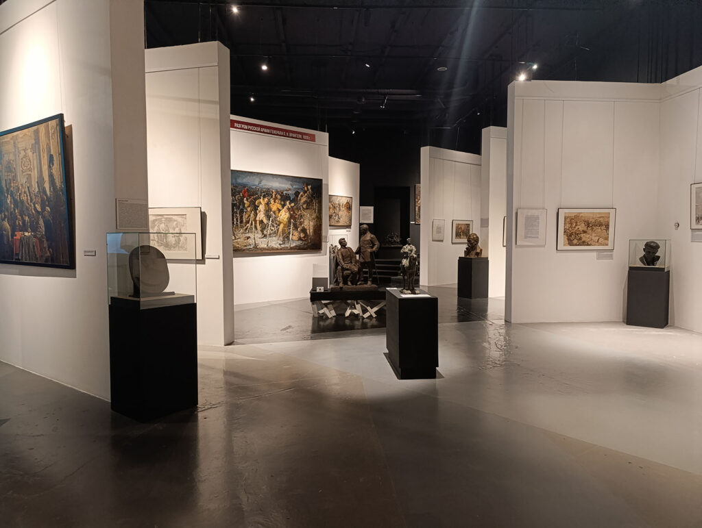 Экспозиция музея политической истории России в особняке Кшесинской в Санкт-Петербурге