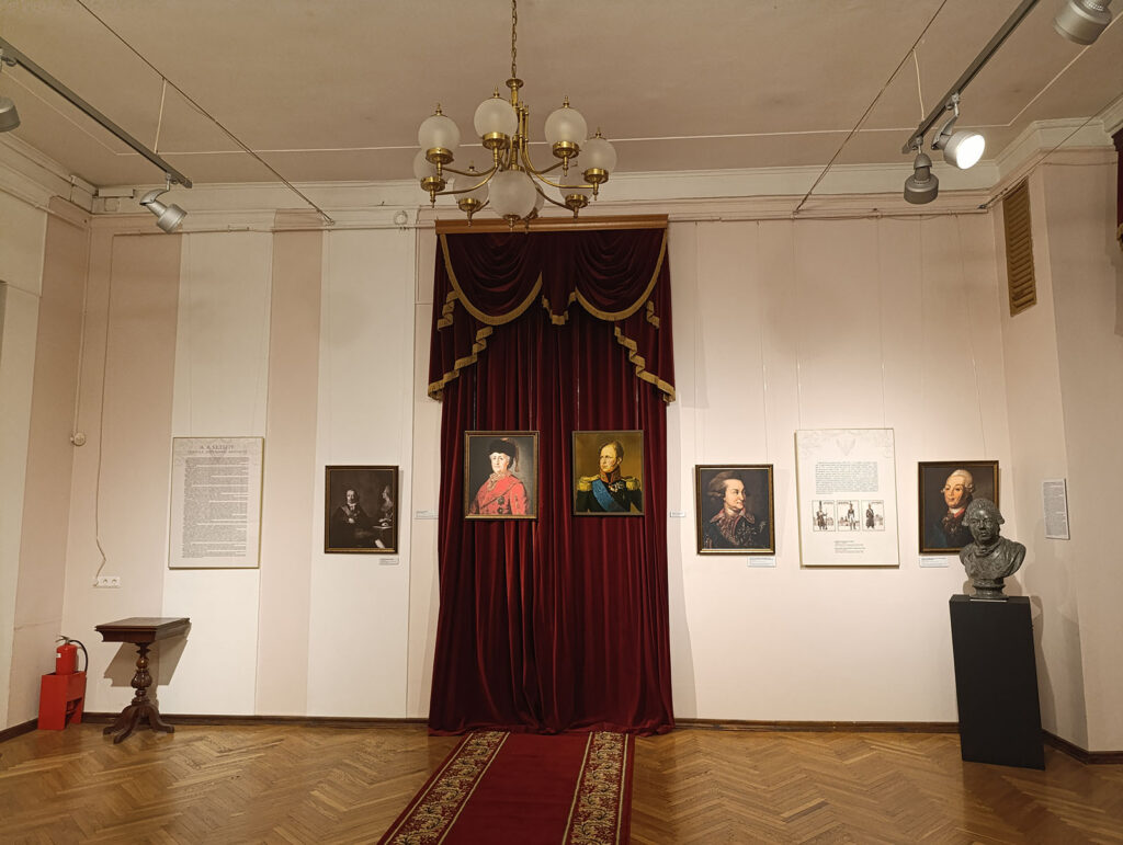 Экспозиция музея политической истории России в особняке Кшесинской в Санкт-Петербурге