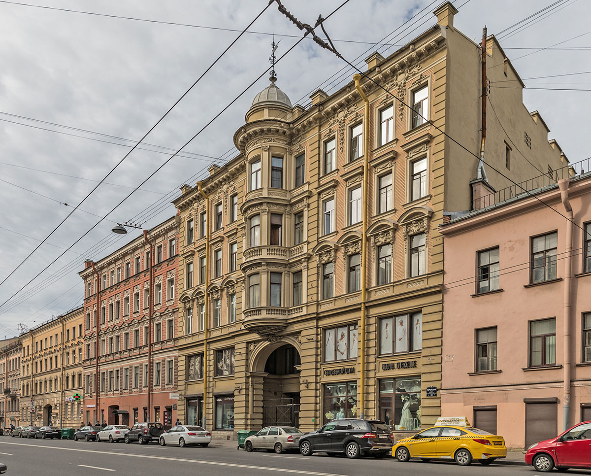 Доходный дом А. В. Бадаевой и М. П. Тимофеевой, ул. Гороховая, 64 в Санкт-Петербурге