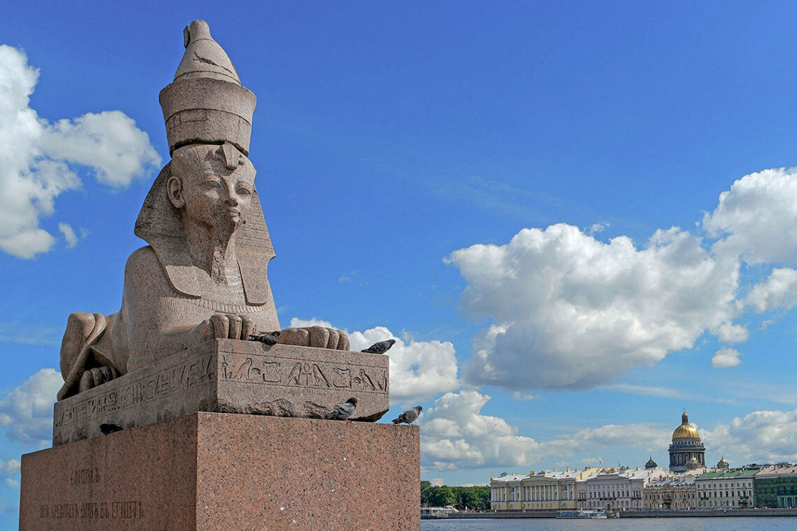 Сфинксы в Петербурге