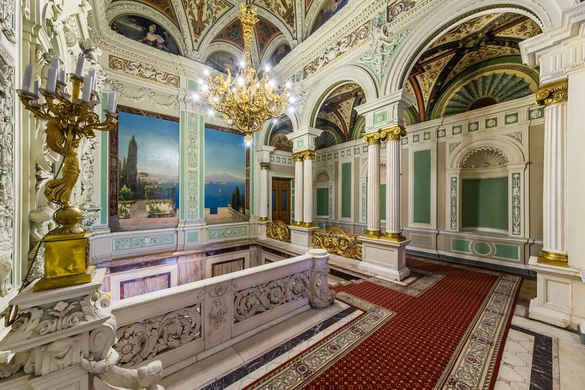 Вестибюль особняка Кельха в Санкт-Петербурге