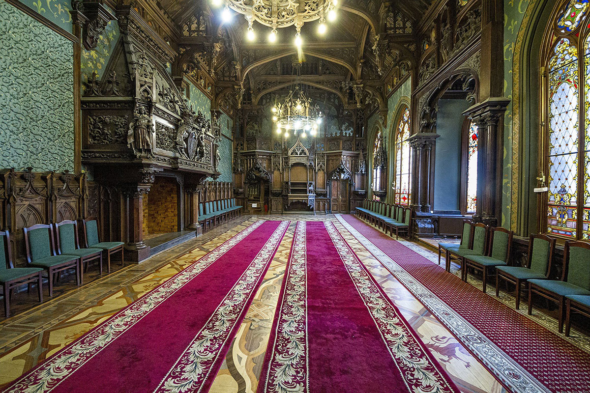 Готическая столовая особняка Кельха в Санкт-Петербурге