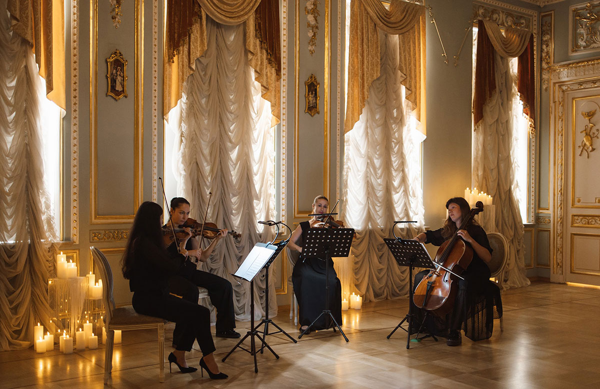 Магия свечей в особняке Серебрякова в Санкт-Петербурге