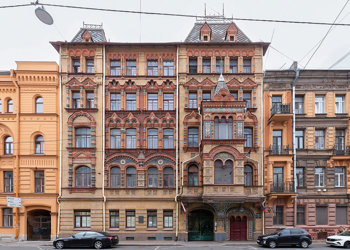 Дом Никонова в Санкт-Петербурге