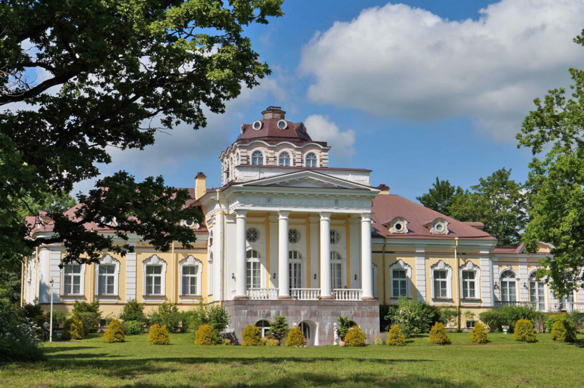 Топ 16 старинных усадьб Санкт-Петербурга