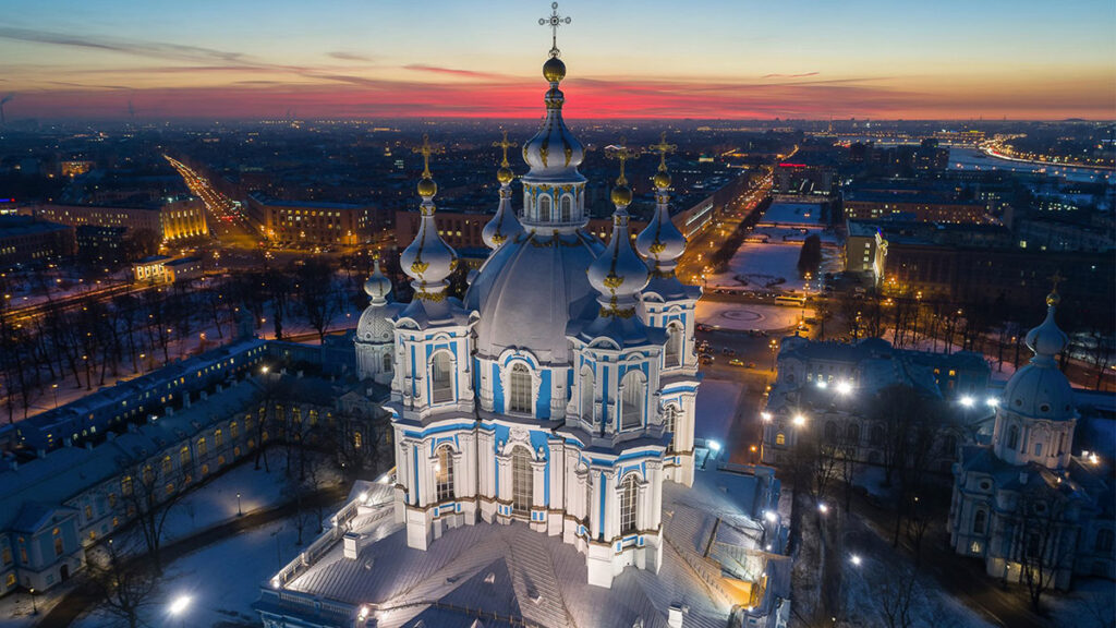 Смотровая площадка Смольного собора в Санкт-Петербурге
